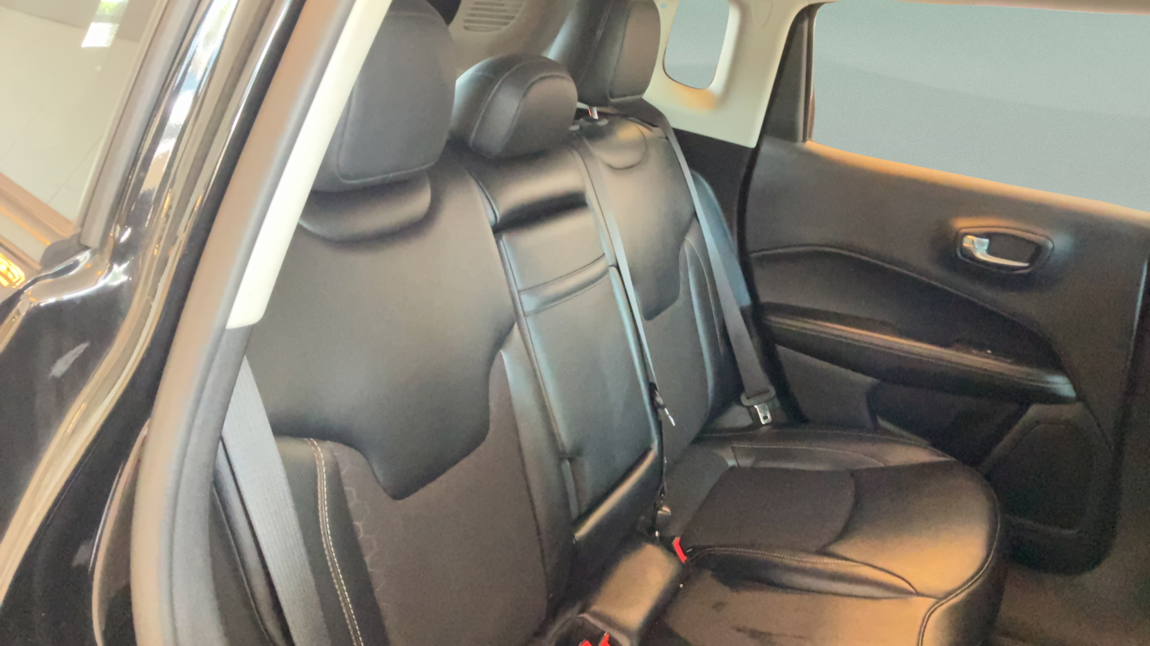 Used 2019 Jeep Compass Latitude w/ Popular Equipment Group AWD/4WD image 32