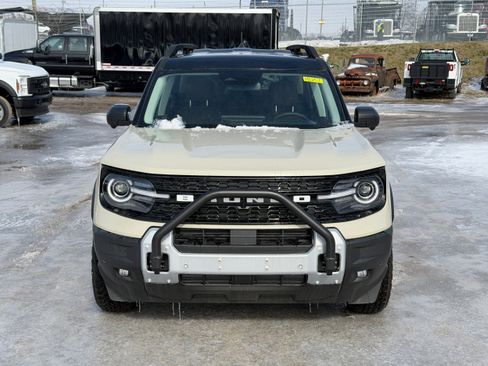 New 2025 Ford Bronco Sport Outer Banks w/ Sasquatch Outer Banks Package image 8