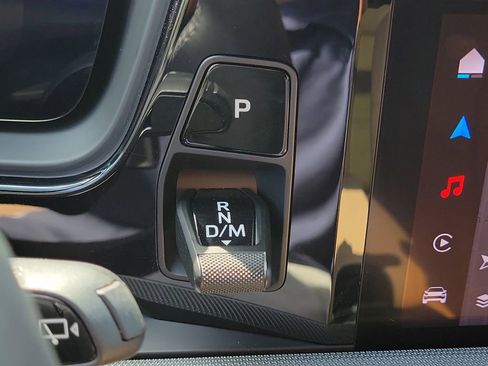 Certified 2025 Porsche Cayenne image 40