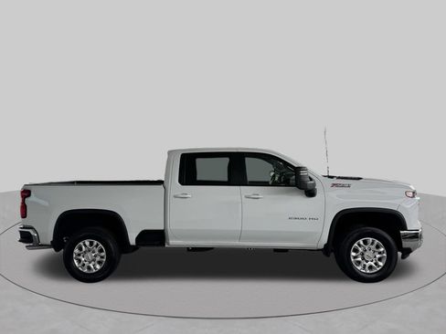 Used 2025 Chevrolet Silverado 2500 LT AWD/4WD image 7