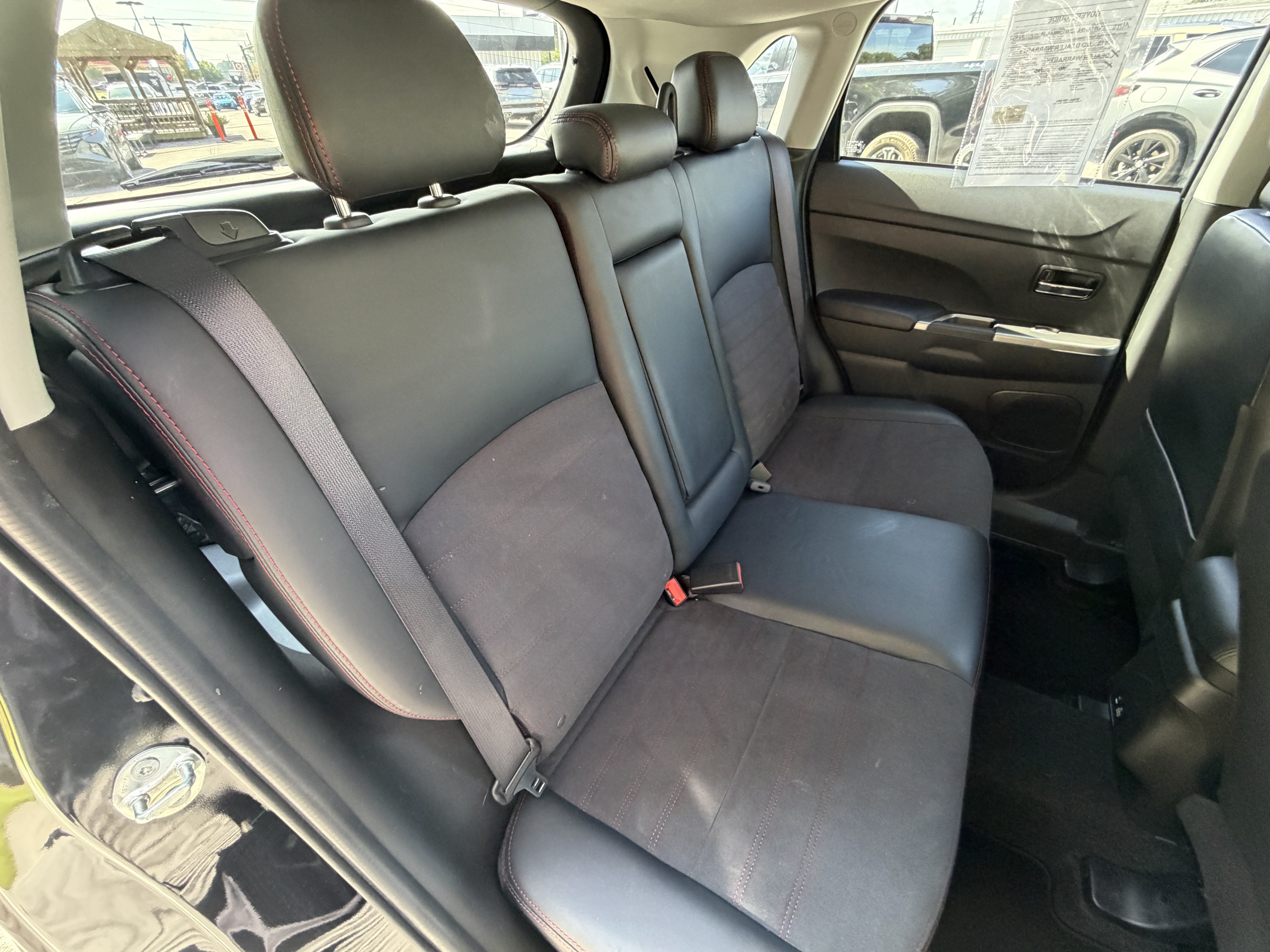 Used 2024 Mitsubishi Outlander Sport SE AWD/4WD image 16