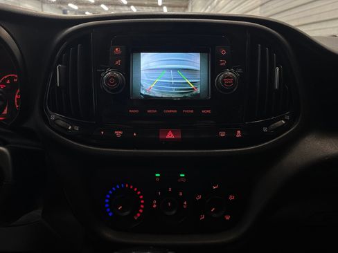 Used 2016 RAM ProMaster City Tradesman SLT w/ Rear Back-up Camera Group FWD image 21