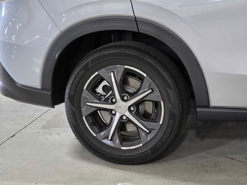 Used 2023 Honda HR-V LX image 9