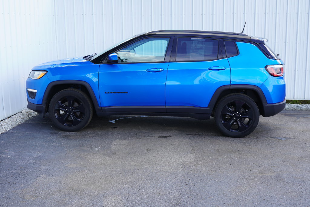 Used 2019 Jeep Compass Latitude AWD/4WD image 3