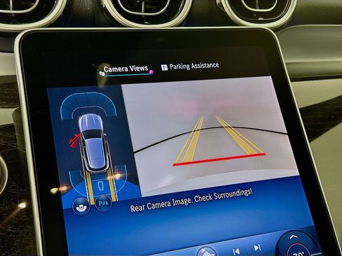 Used 2025 Mercedes-Benz GLC 300 image 14