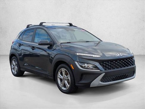 Used 2022 Hyundai Kona SEL w/ Convenience Package AWD/4WD image 3