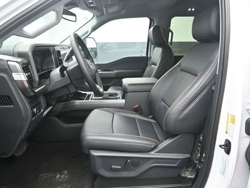 New 2026 Ford F250 Lariat w/ Black Appearance Package image 18