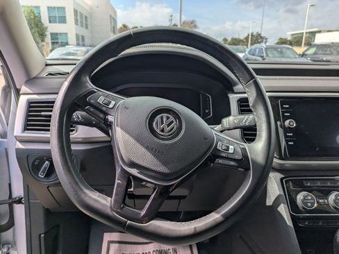 Used 2019 Volkswagen Atlas SEL Premium image 9