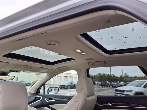 Used 2023 Buick Enclave Premium w/ Experience Buick Package image 22