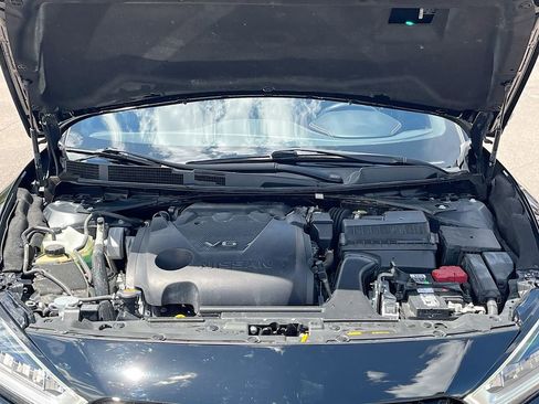Used 2021 Nissan Maxima SR w/ Sport Mat Group FWD image 29