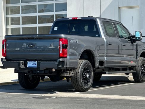 New 2026 Ford F250 Lariat w/ Black Appearance Package AWD/4WD image 3