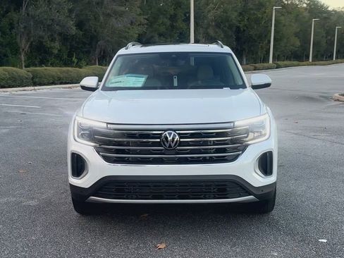 New 2026 Volkswagen Atlas SE image 3