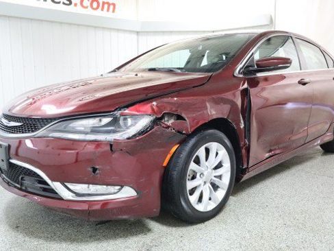 Used 2015 Chrysler 200 C w/ Premium Lighting Group FWD image 2