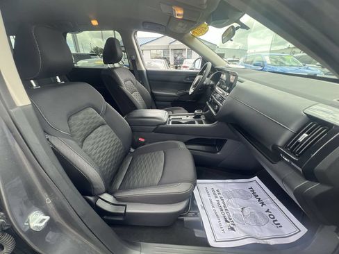 Used 2023 Nissan Pathfinder S FWD image 30