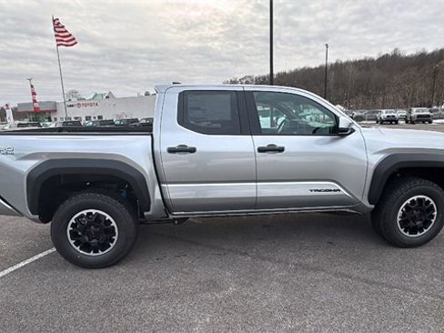 New 2026 Toyota Tacoma TRD Off-Road image 7
