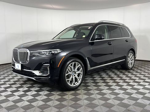 Used 2022 BMW X7 xDrive40i w/ Premium Package AWD/4WD image 12