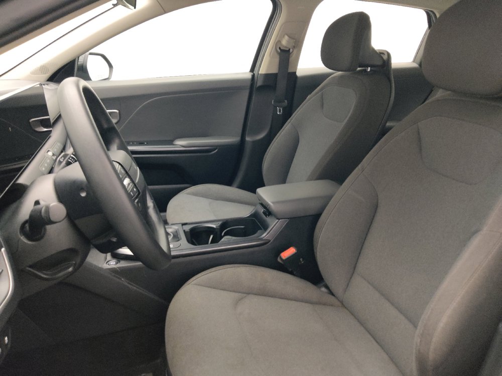 Used 2025 Kia K4 FWD image 17