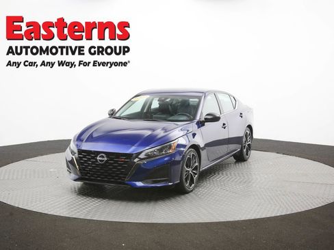 Used 2024 Nissan Altima 2.5 SR FWD image 53