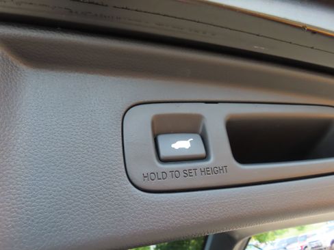 Used 2025 Honda CR-V EX-L image 38