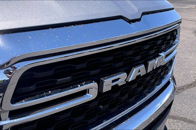 Used 2022 RAM 1500 Big Horn RWD image 31