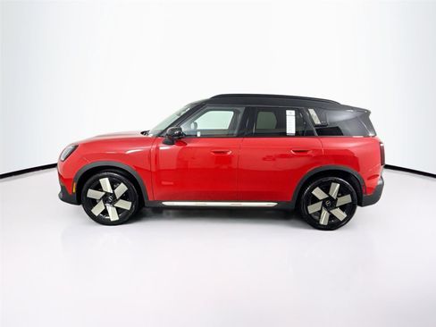 Used 2025 MINI Cooper Countryman S w/ Comfort Package Max image 9
