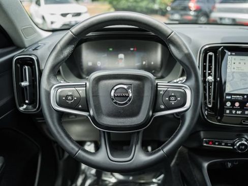 Used 2026 Volvo XC40 B5 Plus AWD/4WD image 30