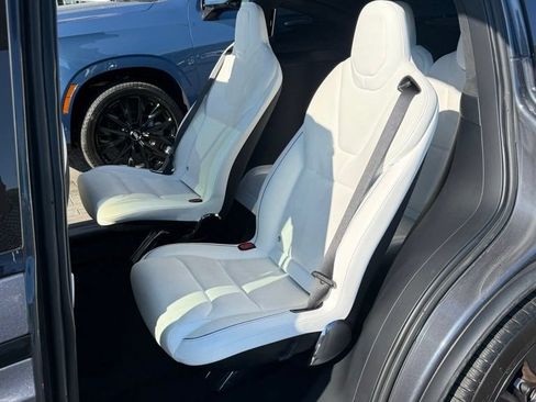 Used 2022 Tesla Model X Plaid AWD/4WD image 9