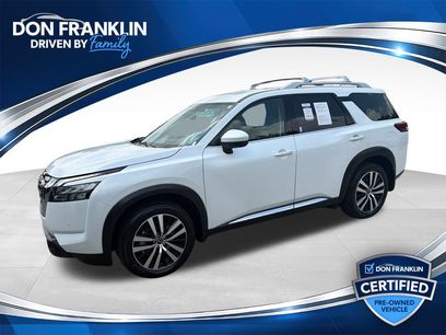 Used 2025 Nissan Pathfinder Platinum w/ Cargo Package