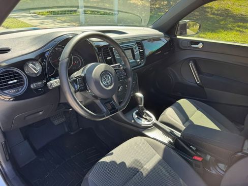 Used 2018 Volkswagen Beetle 2.0T S image 14