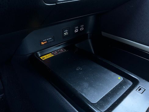 Used 2025 Toyota Camry LE image 23