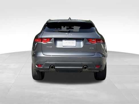 Used 2017 Jaguar F-PACE Prestige image 4