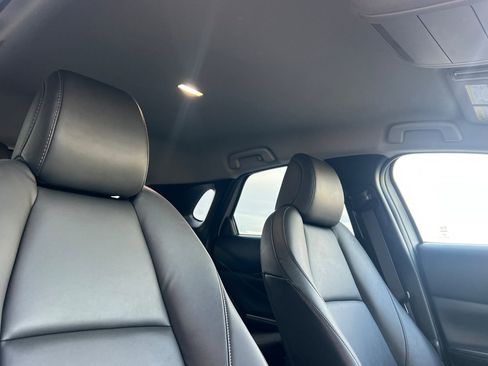 Used 2024 MAZDA CX-30 AWD 2.5 S w/ Select Sport Pkg image 17