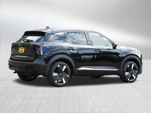 Certified 2025 Nissan Kicks SR AWD/4WD image 7