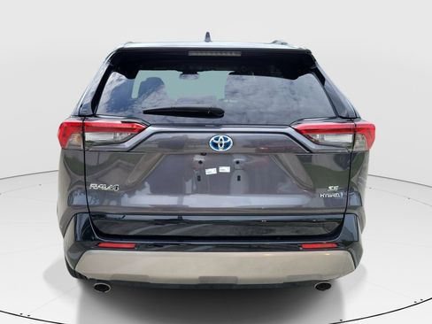 Certified 2024 Toyota RAV4 SE AWD/4WD image 6