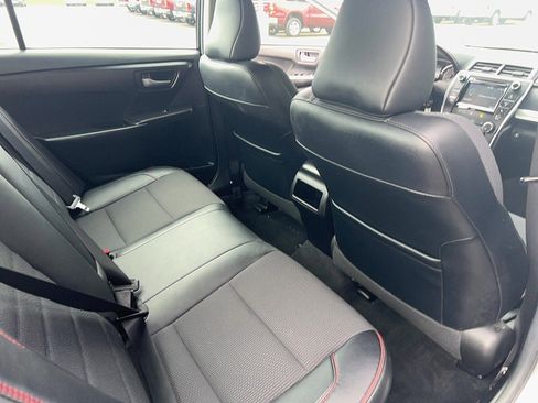 Used 2017 Toyota Camry SE image 26