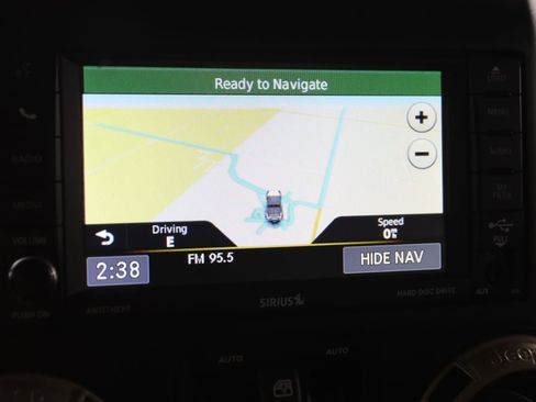 Used 2016 Jeep Wrangler Unlimited Sahara image 9