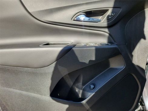 Used 2022 Chevrolet Equinox LT image 22
