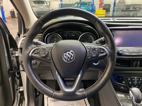 Used 2018 Buick Envision Essence image 29
