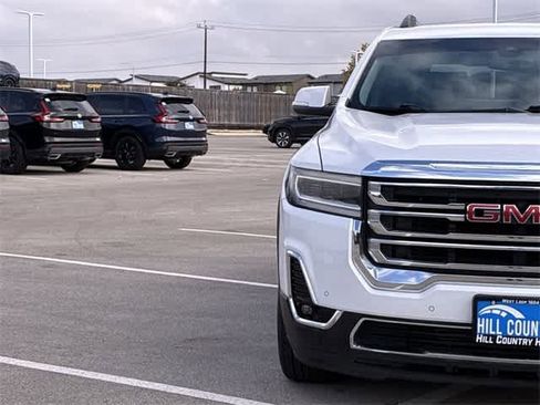 Used 2021 GMC Acadia SLT w/ Trailering Package image 10