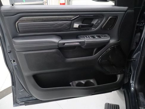Used 2026 RAM 1500 Limited AWD/4WD image 9