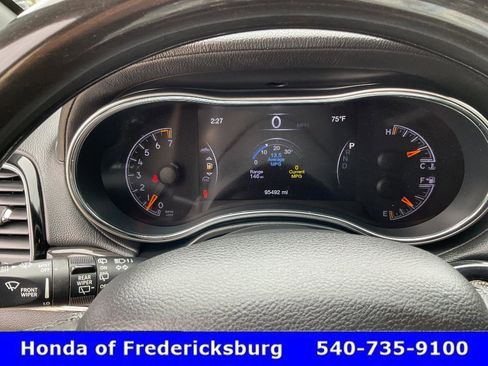 Used 2019 Jeep Grand Cherokee Overland AWD/4WD image 34