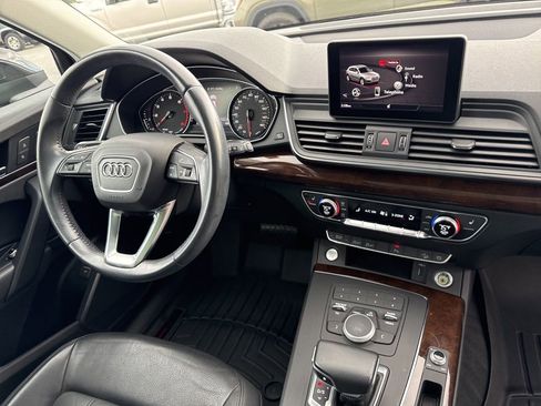 Used 2020 Audi Q5 2.0T Premium w/ Convenience Package image 39