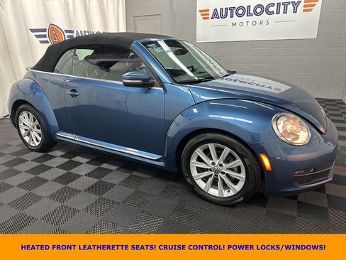 Used 2018 Volkswagen Beetle 2.0T S image 1