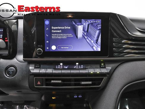 Used 2025 Toyota Camry LE image 12