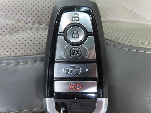 Used 2025 Ford F450 Platinum w/ Platinum Plus Package AWD/4WD image 78