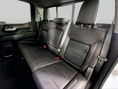 Used 2025 GMC Sierra 1500 SLT RWD image 19