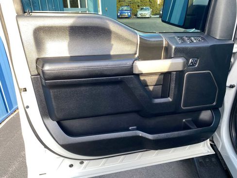 Used 2017 Ford F150 Raptor w/ Equipment Group 802A Luxury image 24