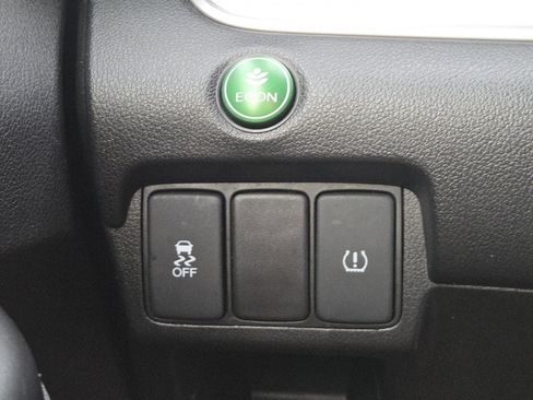 Used 2015 Honda CR-V LX image 7