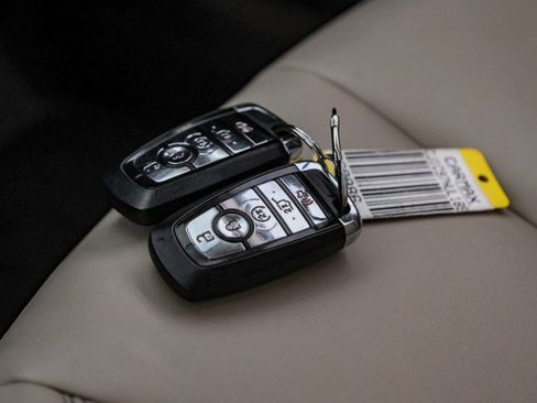 Used 2022 Lincoln Corsair FWD image 50