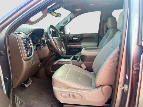 Used 2022 Chevrolet Silverado 1500 LTZ w/ LTZ Premium Package AWD/4WD image 22